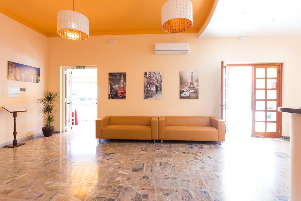 Roma Hotel Pineto Exterior photo