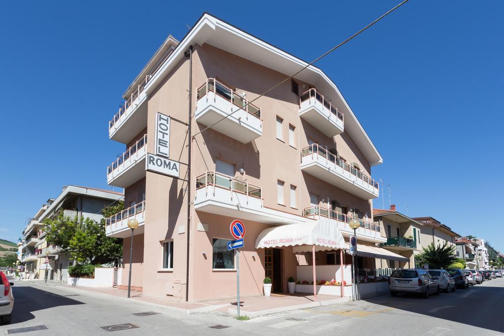 Roma Hotel Pineto Exterior photo